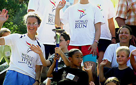 Elke Lindner at World Harmony Run ceremony