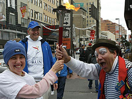 Kylie Williams with a clown at the World Harmony Run in New York - Nov. 2007
