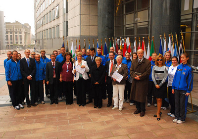 Group photo of MEP's present at the ceremony