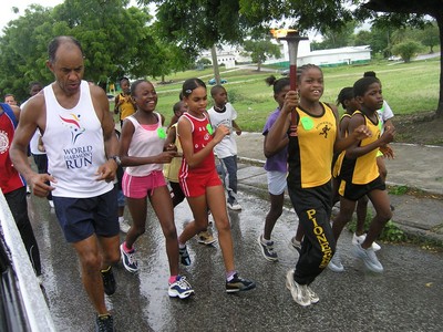 Kids in Antigua run 1