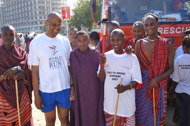 Manatita with members of the Masai tribe