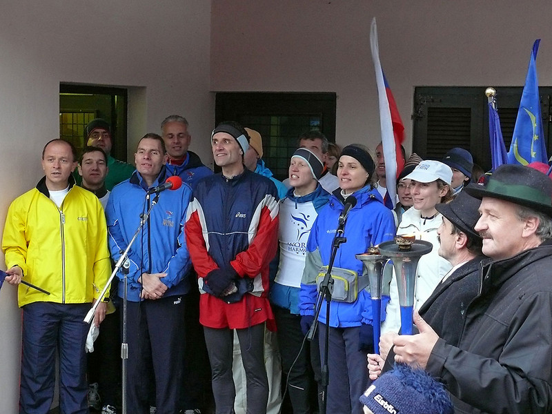 International team members singing the World Harmony Run Song