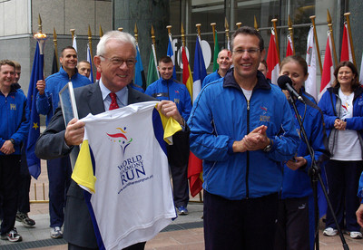 The President receives a WHR t-shirt