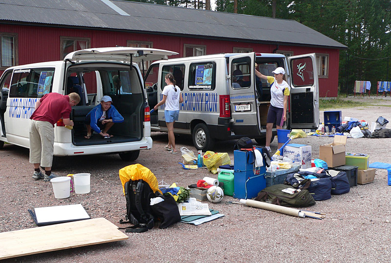 Once every while a proper car cleanup is needed...